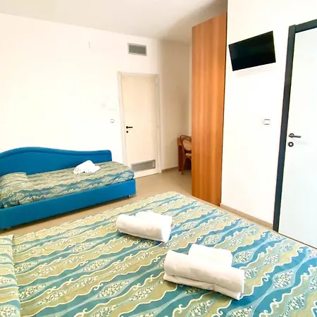 Alba Living Hotel 3*